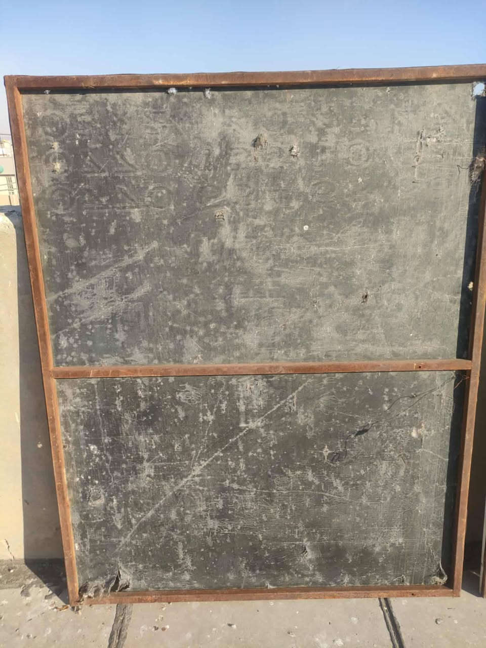 السلام عليكم اخوان متاح هاي القفص الطول متر و65والعرض متر 75والعمق متر و60الؤ يرغب هاي رقمي ***********واذا يحب على الخاص موجود السعر 35وبيه مجال القفص تركيب براغي وكله حديد
