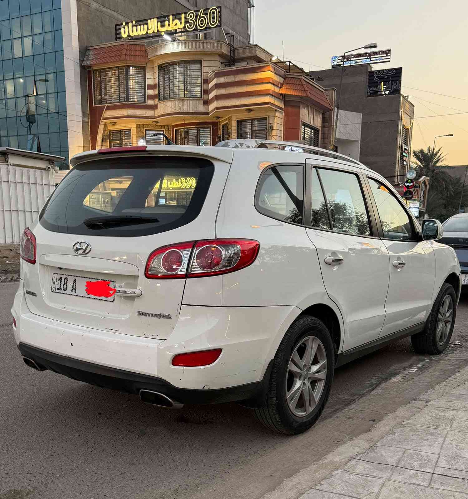 سنتافيا 2010
4 سلندر محرك 2400 
7 راكب 
وارد خليجي 
فول مواصفات 
بصمه 
اشاره بالمرايه
كشن كهرباء  
فتحة 
حساس خلفي 
كامرا خلفية 
تبريد 3 قطع بيانو 
حدادية جديدة 
تخم تاير جديد
رقم بابل مميز مشروع وطني تحويل ثاني يوم 
سيارة مكفولة ماعدا. طخه بالباب الخلفيه 
مكاني  بغداد زيونه 
السعر 140$
  ***********
