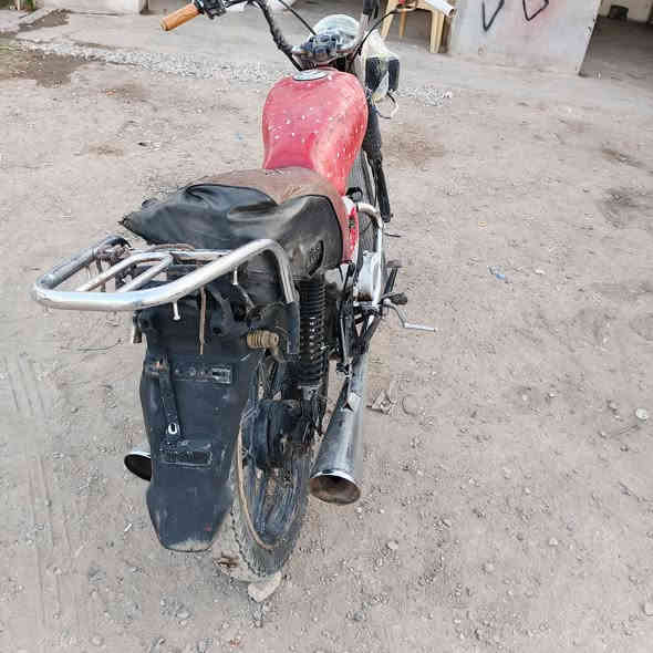 سلام عليكم موطور جني البيع أوراق كامله شغال مال العب السعر 125 وبي مجال مكان ديالى شهربان جسر مهروت الشراي ينتصل عله هذه الرقم  ***********
