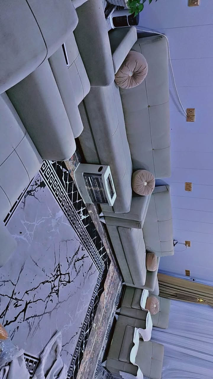 میزی نان خواردن هەر لۆک لۆک
قەنەفەی تورکی بی شکاو بی عەیب 
نرخییشان هەرزان شوین سمود ئەگەر موشتەریت نامە بینێرە لەخزمەتم 
بۆ نرخی کومینت بکە دیت بووت
هەرجیوو هەیە بو فرۆشتن لەتایبەت بینێرین بووم


**إذا كنت صاحب هذا الإعلان وتريد حذفه لأي سبب، رجاءا أرسل رسالة إلى الدعم الفني**