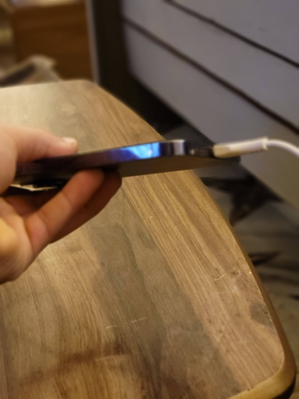 14 pro max 
دبل سيم كارت 
ما بيه أي زلغ 
الشاشة مبدلة نوعية زينة 
بطارية بلادية 87
ذاكرة 256
للبيع 675 أو المراوس اقل منه وينطي فرق اعلى منه وانطي فرق ماكو مشكلة 
وياه شاحنة وحافظة وعدسات فقط


**إذا كنت صاحب هذا الإعلان وتريد حذفه لأي سبب، رجاءا أرسل رسالة إلى الدعم الفني**