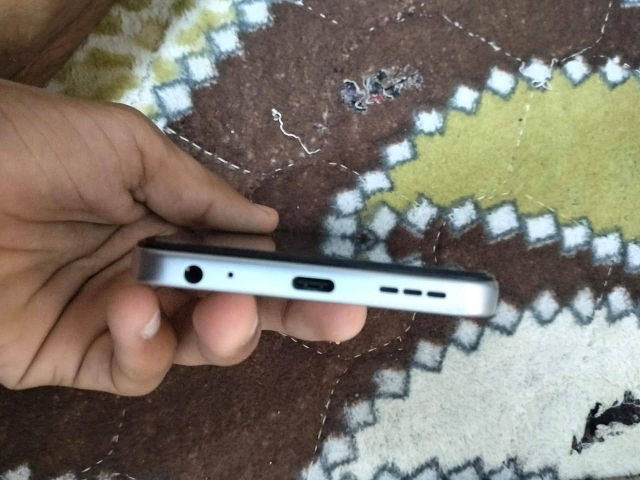 السلام عليكم شباب هاذه جهاز البيع مكفول كفاله عمه 
بعده جديد مسدخدم 20 يوم كرتونته وشاحنته عراضه 
كلهن وياا هاذه سم جهاز TECNO SPARK Go 2  الذاكره 256
سعره 190 وبي مجالل حق الجيه عنواني بغداد مدينه الصدر 
وشراي يتصل أو يراسل عله هاذه رقم 
***********
