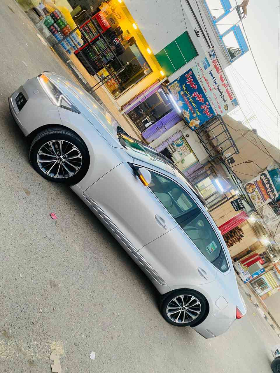 ‏KIA كادينزا  2018 خليجي
قطعة نادرة 

المحرك: 6 سلندر 3300

المسافة المقطوعة:  149 كم حقيقي

المواصفات:

فول مواصفات 

سقف بانوراما

كشنات جلد ابيض طبي

داخلي ملكي

شفتات سترين

نظام صوتي

‏LED أمامي وخلفي

لايت عدسة

لايت زينون عالي + LED

كشنات تدفئة

حساسات امامي + خلفي

مرايات كهرباء

صندوق كهربائي 

مرايات أوتو قابلة للطي

مرايات ترحيب

تحكم ستيرن

برده خلفية

مانع انزلاق

تبريد منفصل مركزي

نظام نكل كامل بلادي

5 ويل كب حجم 19

مراية عاكسة

شاشة نظام قيادة

لايت كهربائية

الحالة:

السيارة نظافة 100%

جديدة كلش

مكينة، كير، كهربائيات كفاله

أغراض الشركة كاملة

سبير + كتالوك موجود

بصمه

رقم اربيل

موقع السيارة: الخالديه

للاستفسار ‭٠٧٨٤ ٨٢٤ ٧٨٩٦‬

***********واتساب
