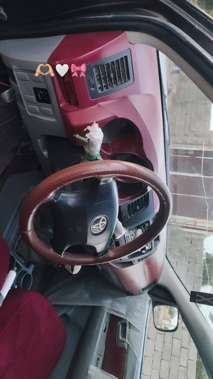 سلام عليكم سياره البيع فلاونزه ٢٠٠٦ مكفولة كفاله عام سياره جديدة مكينه كير شرط نضيفة سياره جاهزة رقم نكليزي سنويه مجدده ٣٠ رقم مثنى ***********
