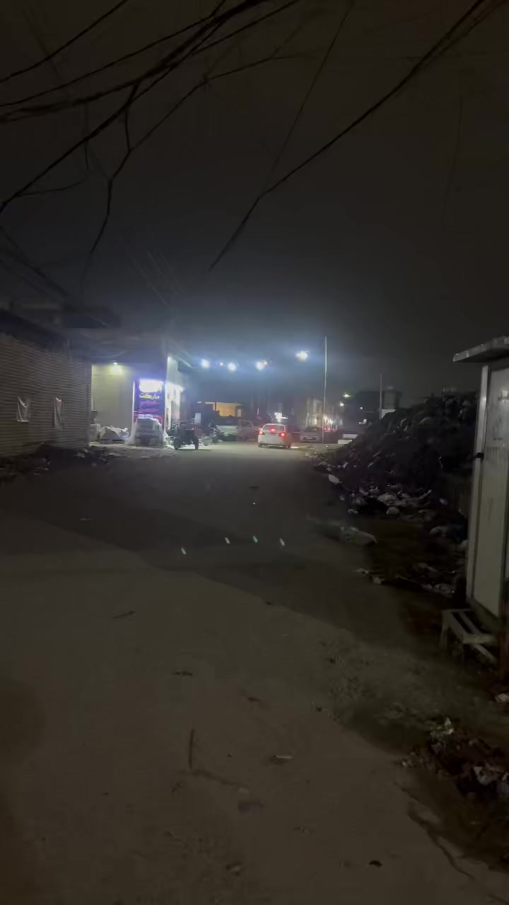 للبيع قطعة ارض 100 متر تجارية ركن الواجهه 12 ونص والنزال 8 بالخطيب الزراعي شارع خولة قرب العلوية تجارية على شارع خولة العام وقريبة الهياكل شارع 60 مصبوبة رفت السعر خاص الاستفسار *********** واتساب
