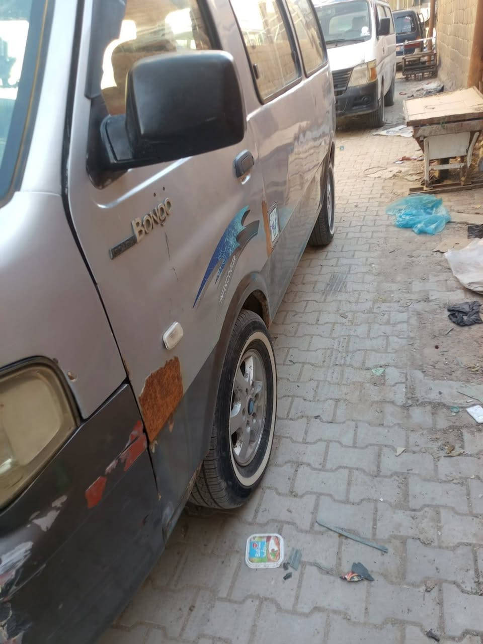 السلام عليكم منغولي البيع بسمي سنويه 27 مكينه وكير واكسل مكفولات شواصي 4 مكفولات كهربائيات عامه شغاله مصبوغه صبق عام السعر (100) وبيه مجال مكلف بنشر هذا رقم راعيه اتصل وتدلل (***********) مكان سياره البصرة شط العرب
