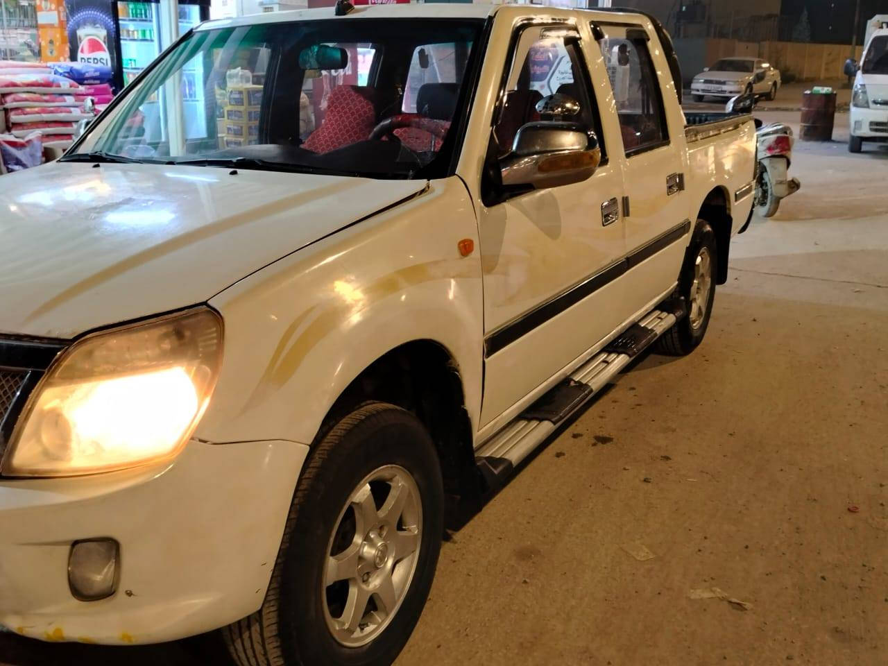 السلام عليكم للبيع فتون موديل 13     مكفوله    كفاله عامه سياره جديده وخير من الله السياره ماشيه 160 كفاله كير ومكينه. سياره مشروع وطني وين ما عاجبك تحول السعر 47 وبيها مجال العنوان الشطره ‏‪***********‬‏ ملاحظه بس اللي يدور زيرو
