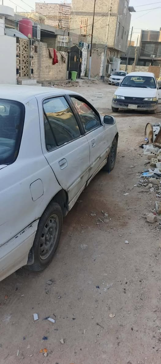 للبيع
هونداي النترا موديل 1993 كير عادي بيها بخار  السياره حلوه نشطه  عوزها ترتيبات شويه مكانها بالنجف السعر 20 وبيها مجال 
للتواصل *********** بي واتساب
