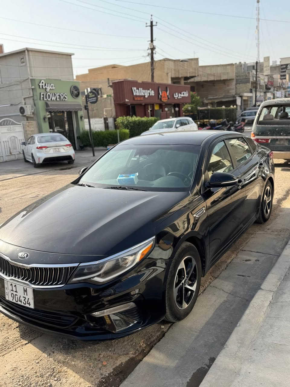 سلام عليكم 
للبيع كيا اوبتما 2020 وارد امريكي فول مواصفات عدا الفتحه حادثها بنيد فقط بي صبغ وبيها بارد بلجاملغ الامامي الايمن السياره استعمال شخصي كامله مابيها اي نقص
ماشيه 81 الف ميل 
السعر136 وبي مجال 
مكان السياره حي الجامعه
*********** بغداد, العراق

