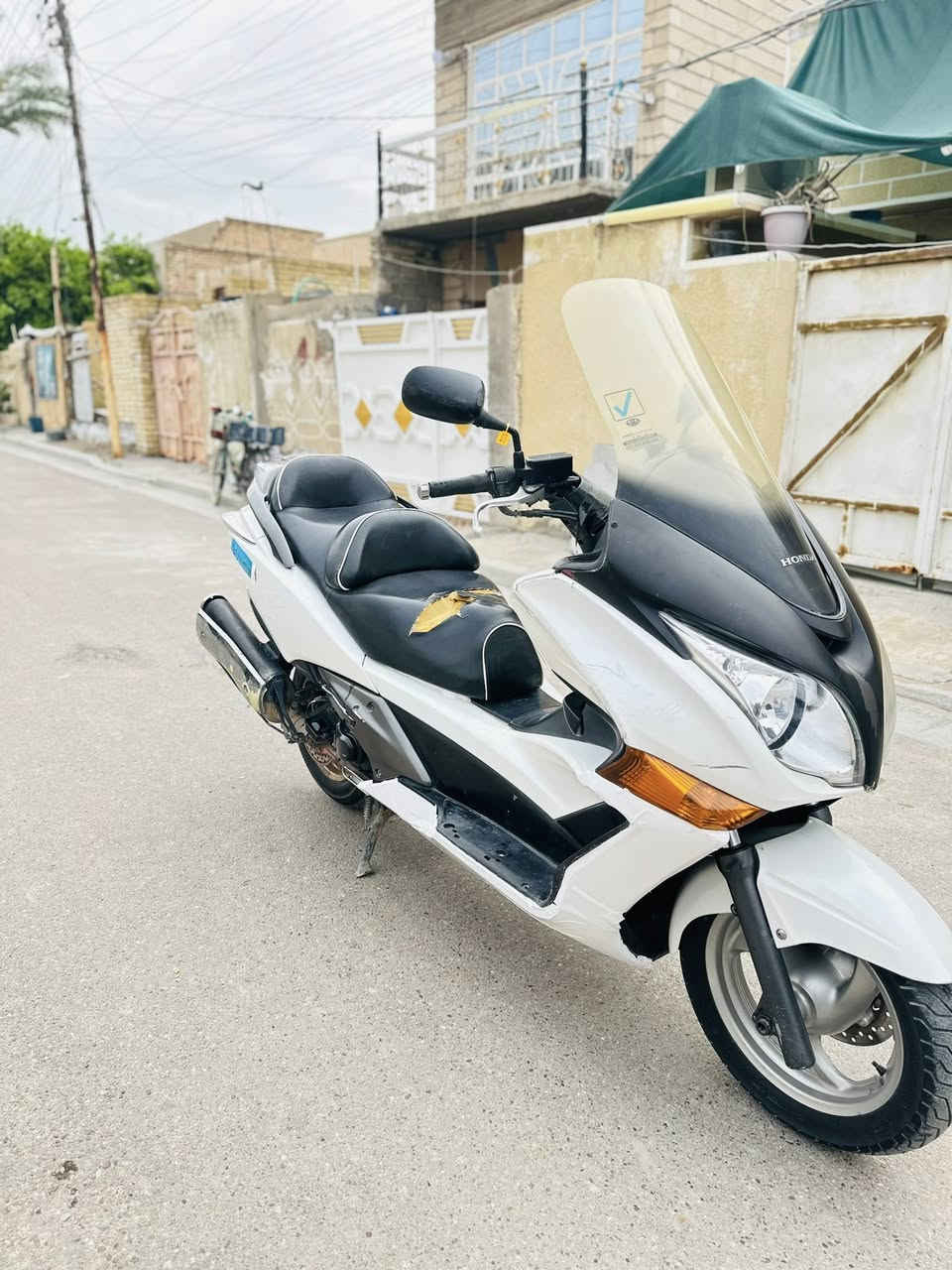 سلام عليكم درجه سلفر ونج جيتي البيع حجم المكينه 600 كفاله مكينه وكهربأيات وكشر فول موصفات اوفر المكان البياع سعر خاص عل هذه لرقم ***********
