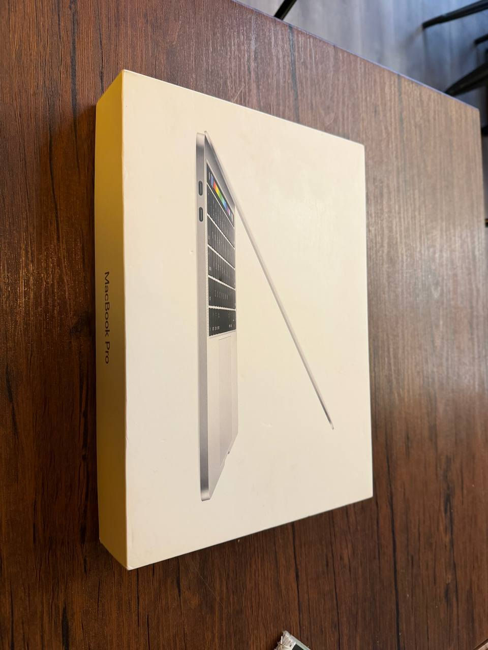 ماك بوك برو 2017 قیاس 13i
ذاكرة 512
اخو الجديد نظافة 1000000% مشحون فقط 118 مرة

غراض كاملة

السعر 570  الف


**إذا كنت صاحب هذا الإعلان وتريد حذفه لأي سبب، رجاءا أرسل رسالة إلى الدعم الفني**