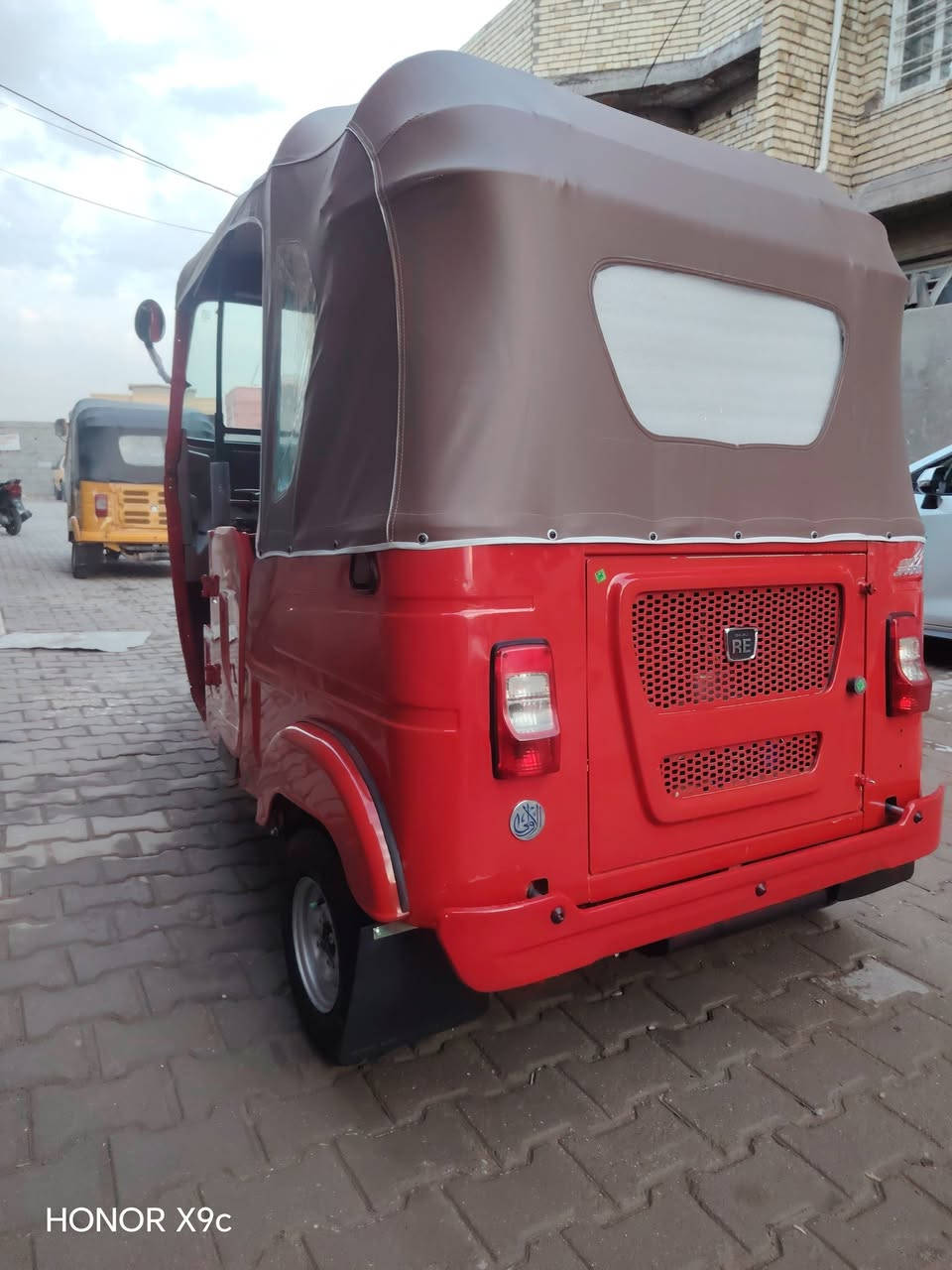 السلام عليكم للبيع تكتك 2022 شهر ال ٦ رقم وسنويه بغداد تكتك جديده كشرهه مكفول من قطره خياس وصبغ
ماعده بارد بل كنر مال لغد الايسر ومابين تكتك مكينه وكير واكسل مكفولات بل جيس مكينه مفوله لاتنقيص ولاتبخير اكسل أخرس تراي يخبل تخم تاير البارحة شادينه كهربائيات كلهه شغاله تكتك اي نقص مابيهه  مكاني بغداد الشعله ***********
