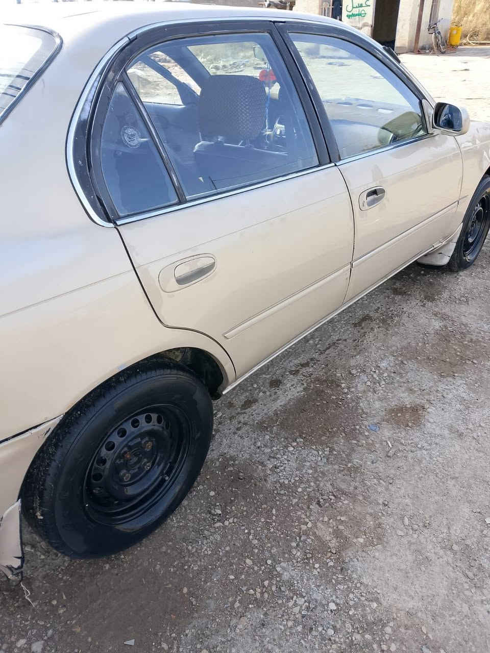 كورلا 93 بغداد  تحويل ثاني يوم السيار بس الباب واضح بالصورة الباقي ابلاد   مكينة 1800 كفالة  صدر كهربائيات كير  تاير  باتري كله جديد مكان كوت السعر  48 بيها مجال للاستفسار اكثر ***********
