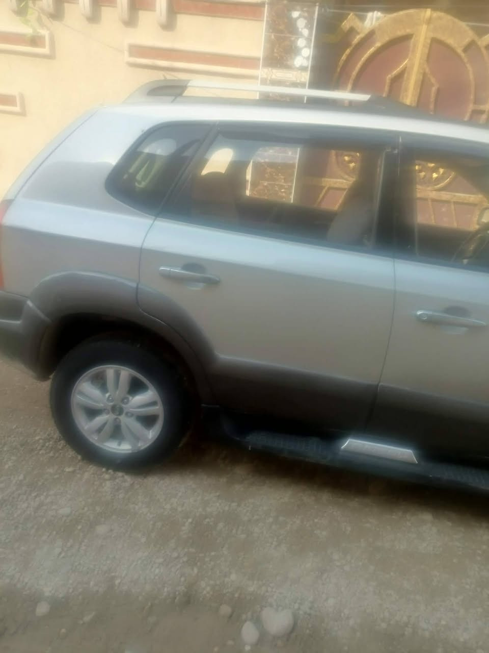 السلام عليكم سياره للبيع توسان ٢٠٠٩رقم انكليزي دولي بغداد تحويل مباشر تخم تاير باتري جديد تبريد وتدفئه مكاني بلد صلاح الدين السيد محمد للاستفسار الاتصال على الرقم ***********٠
