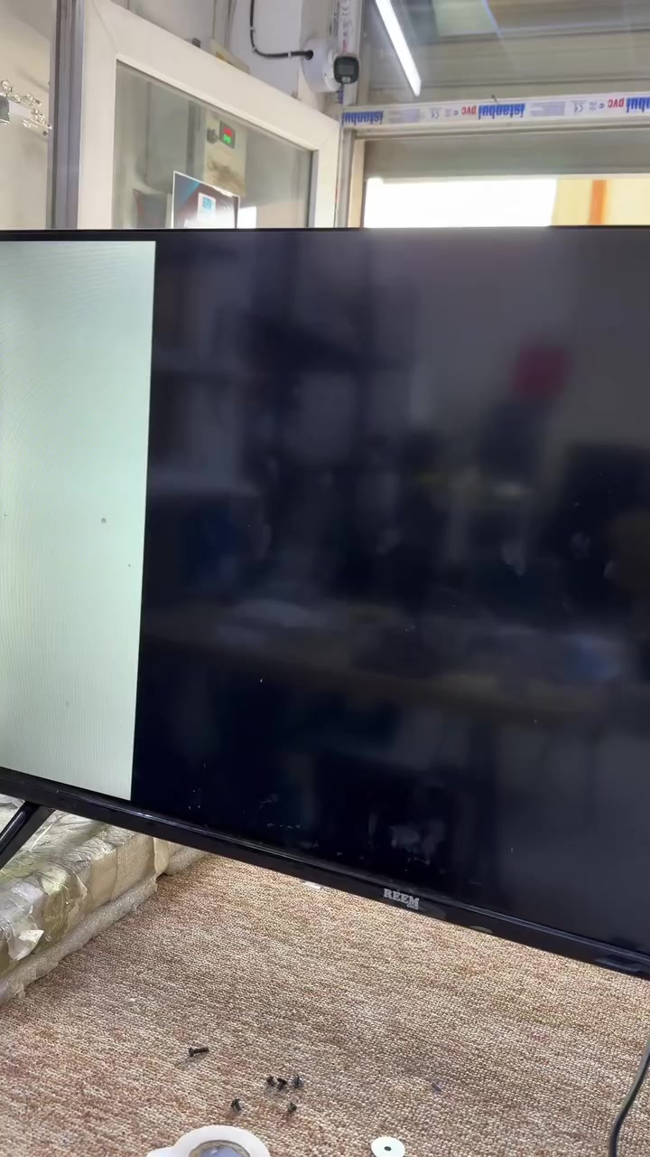 شاشة REEM GOLD حجم 32 الخلل COF الشاشه تم صيانة الجهاز ورجع بلادي 
العنوان الرمادي شارع الخطاطين ورشة ابو عمار الهندسية ركن كراج الچلبي📍
***********—***********
