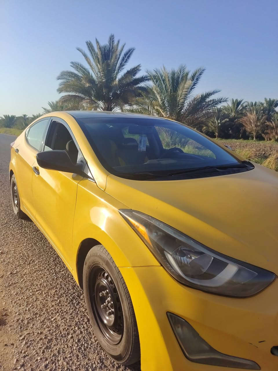 النترا هونداي اصفر
مديل 2015 امريكي 
***********
