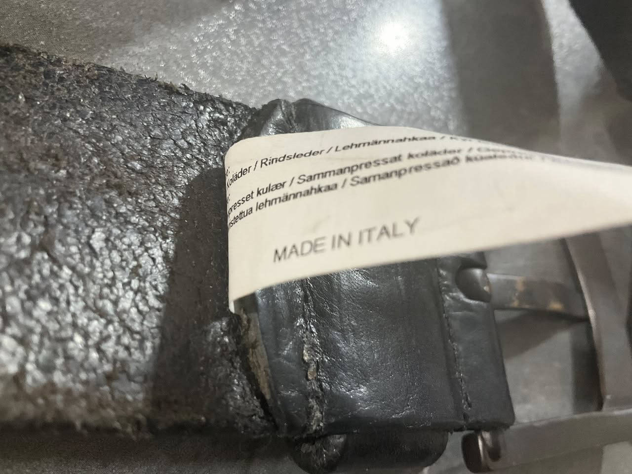 احزمة جلد طبيعي ايطالي قياس 105 سم


**إذا كنت صاحب هذا الإعلان وتريد حذفه لأي سبب، رجاءا أرسل رسالة إلى الدعم الفني**