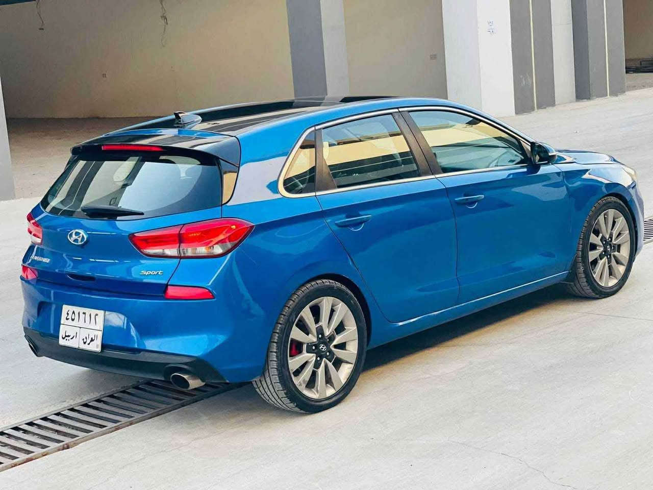 السياراه فول موصفات 
تحكمات ستيرن جهتين
تدفية كشنات
كشنات كهرباء
٣ وضعيات قياده
تدفية ستيرن
شفتات ستيرن
رادارات جانبيه
كامره دواره
لد امامي 
لد خلفي
تشغيل بصمه Singapore


**إذا كنت صاحب هذا الإعلان وتريد حذفه لأي سبب، رجاءا أرسل رسالة إلى الدعم الفني**