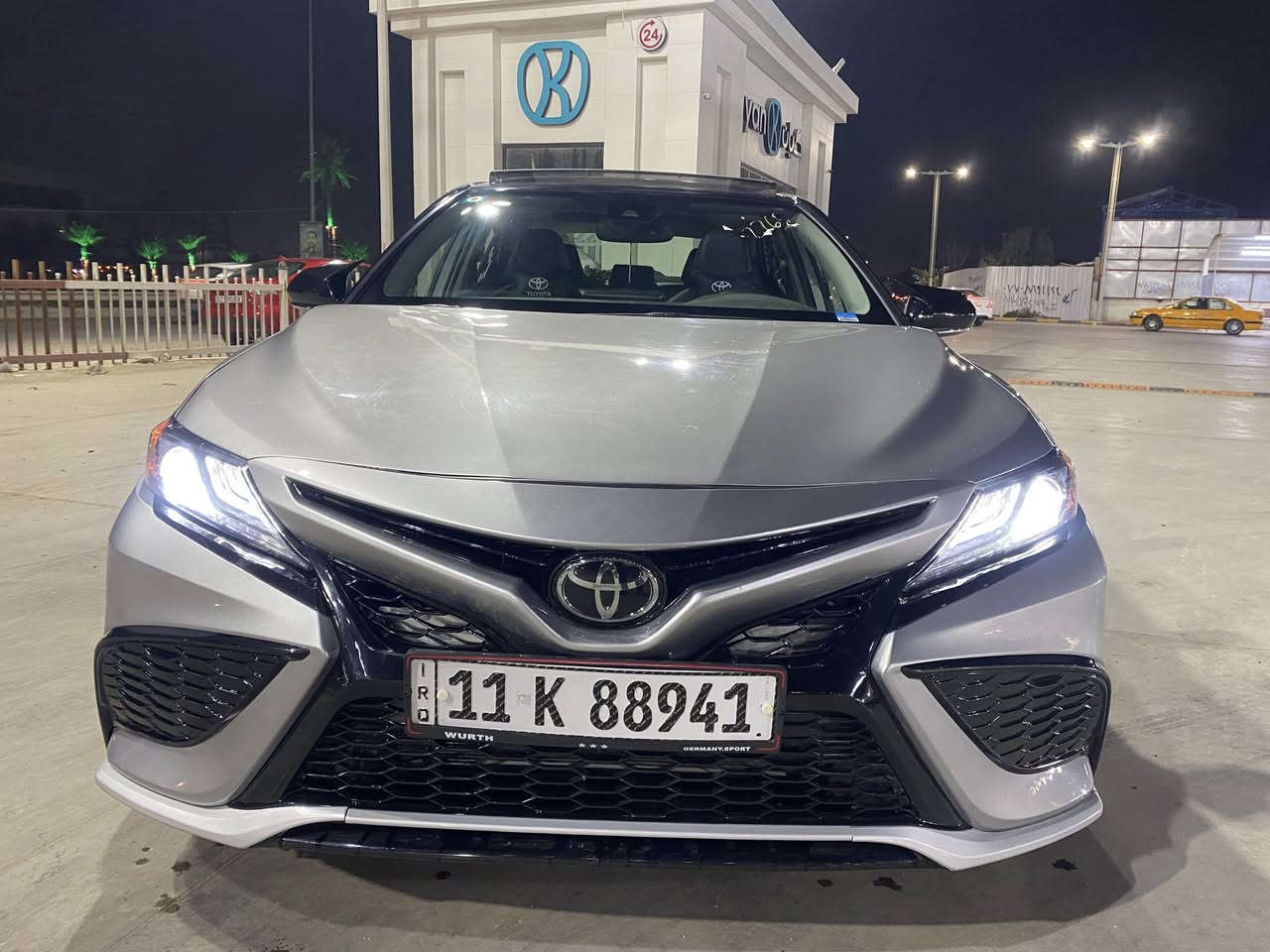 السلام عليكم كامري 2023xse بانزين وارد امريكي توكلر   ماشيه بأمريكا 33 والان 37
بدون دواخل بدون شاصي بدون لغد بدون ايرباك 
وبيها سونار جديد 
مكانها بغداد 
سعر 205ببها مجال بسيط 
***********
