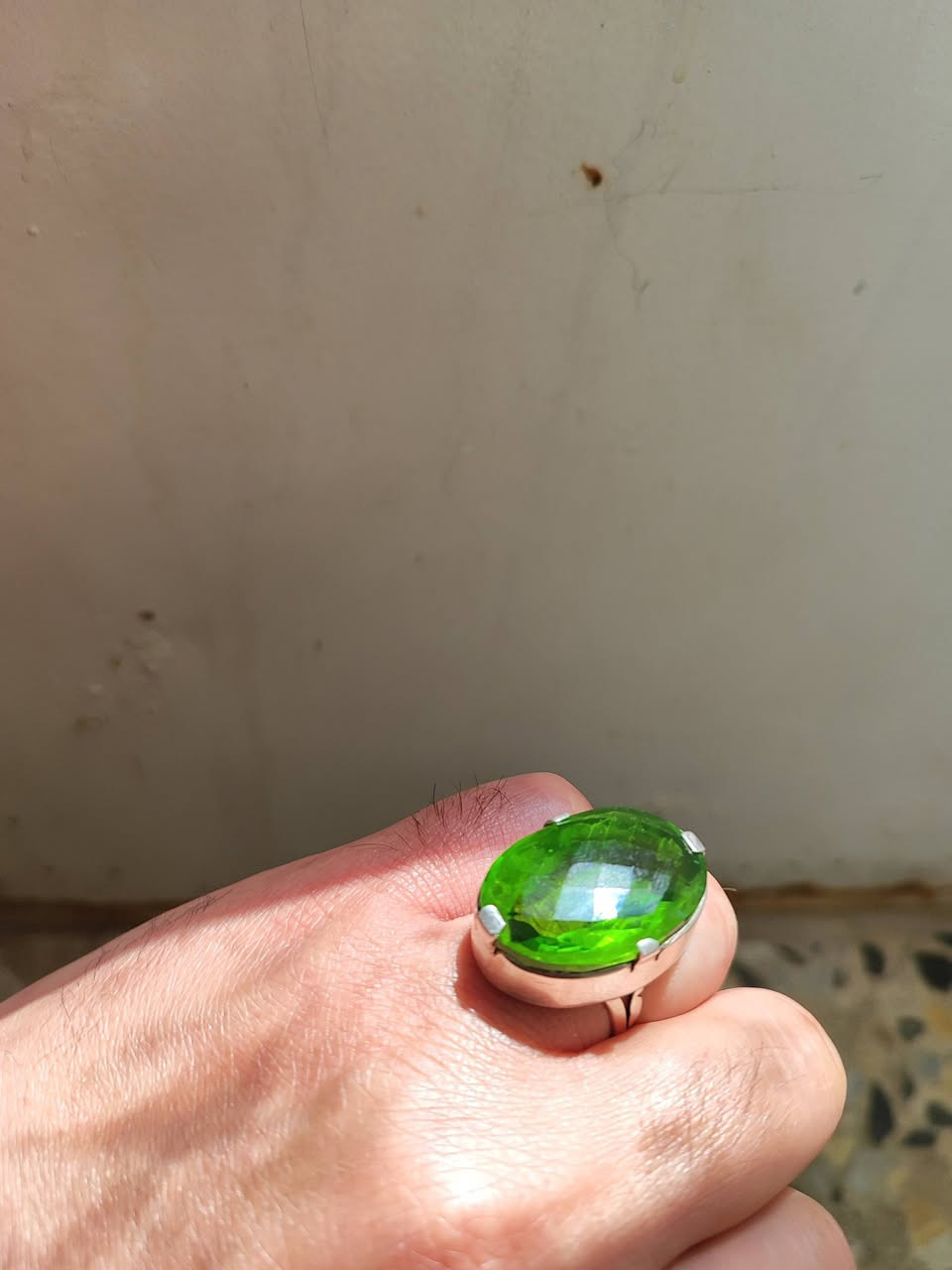 خاتم فضه زبرجد مترش تراش نحل صياغه يدوي... السعر 75 ألف ...العنوان نجف لا يوجد توصيل


**إذا كنت صاحب هذا الإعلان وتريد حذفه لأي سبب، رجاءا أرسل رسالة إلى الدعم الفني**