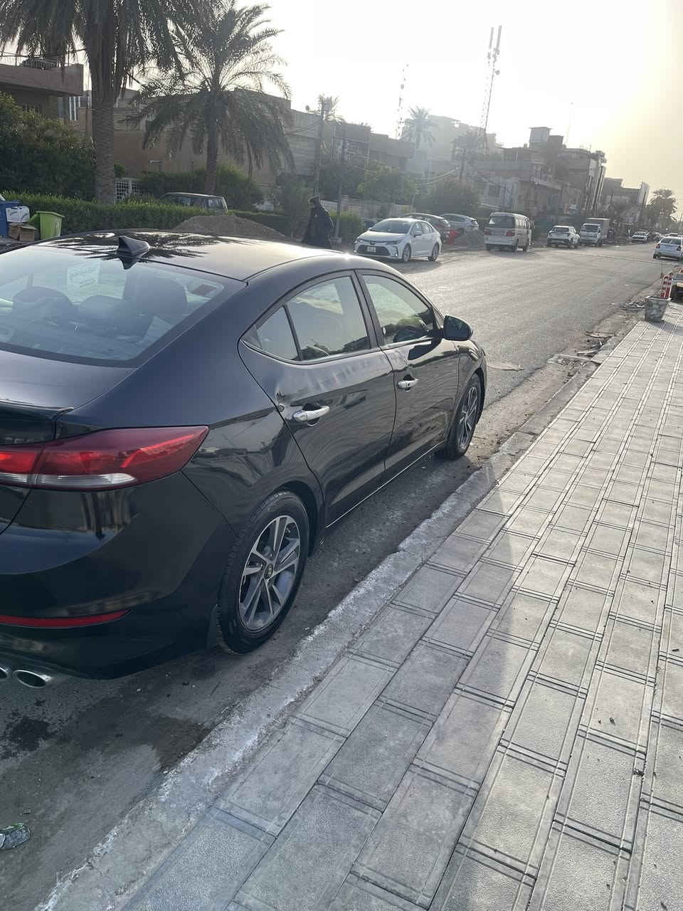 السلام عليكم
هونداي النترا 2018 امريكي
اللون اسود ورقم اربيل الجديد
️ كاميرا خلفية
✔️ حساسات أمامية وخلفية
✔️ بصمة تشغيل (Start/Stop)
✔️ دخول ذكي (Smart Key)
✔️ مثبت سرعة
✔️ مقاعد جلد
✔️ كرسي السائق كهرباء
✔️ تدفئة مقاعد
✔️ فتحة سقف
✔️ نظام ECO للوقود
السياره حادثهة في أمريكا البنيد وباب سايق بدون دواخل 
وبلعراق شخطت البابين وبعدهم ع حالهم
السياره حلوه ونصبتهة حلو دعاميات جديده صدر زين محرك وكير حالتهم زينه
السعر 118وبيهة مجال
مكان حي الجامعه 
الرقم *********** واتس
   رصيد + واتس***********
