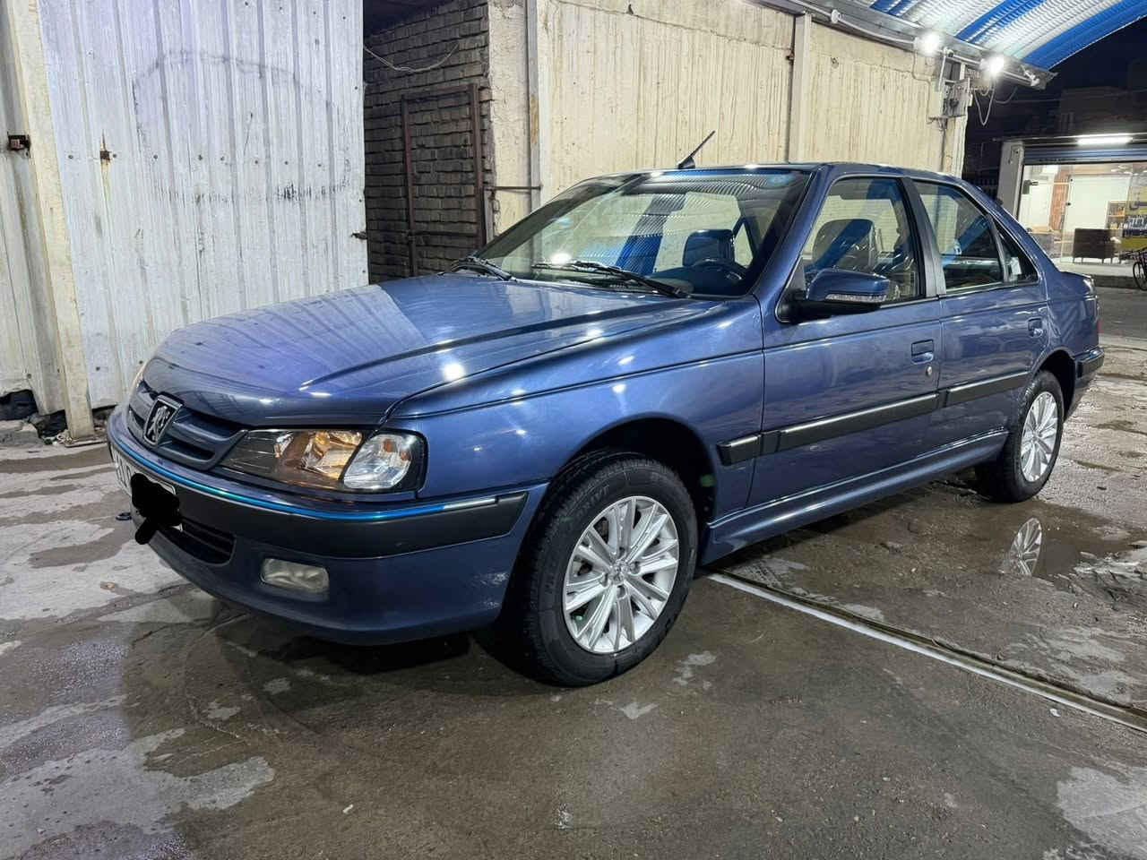 سلام عليكم بيجو بارس للبيع مؤديل25ماشيه9الف كفاله عامه دوشمه عامه السعر 85بيه مجال ***********
