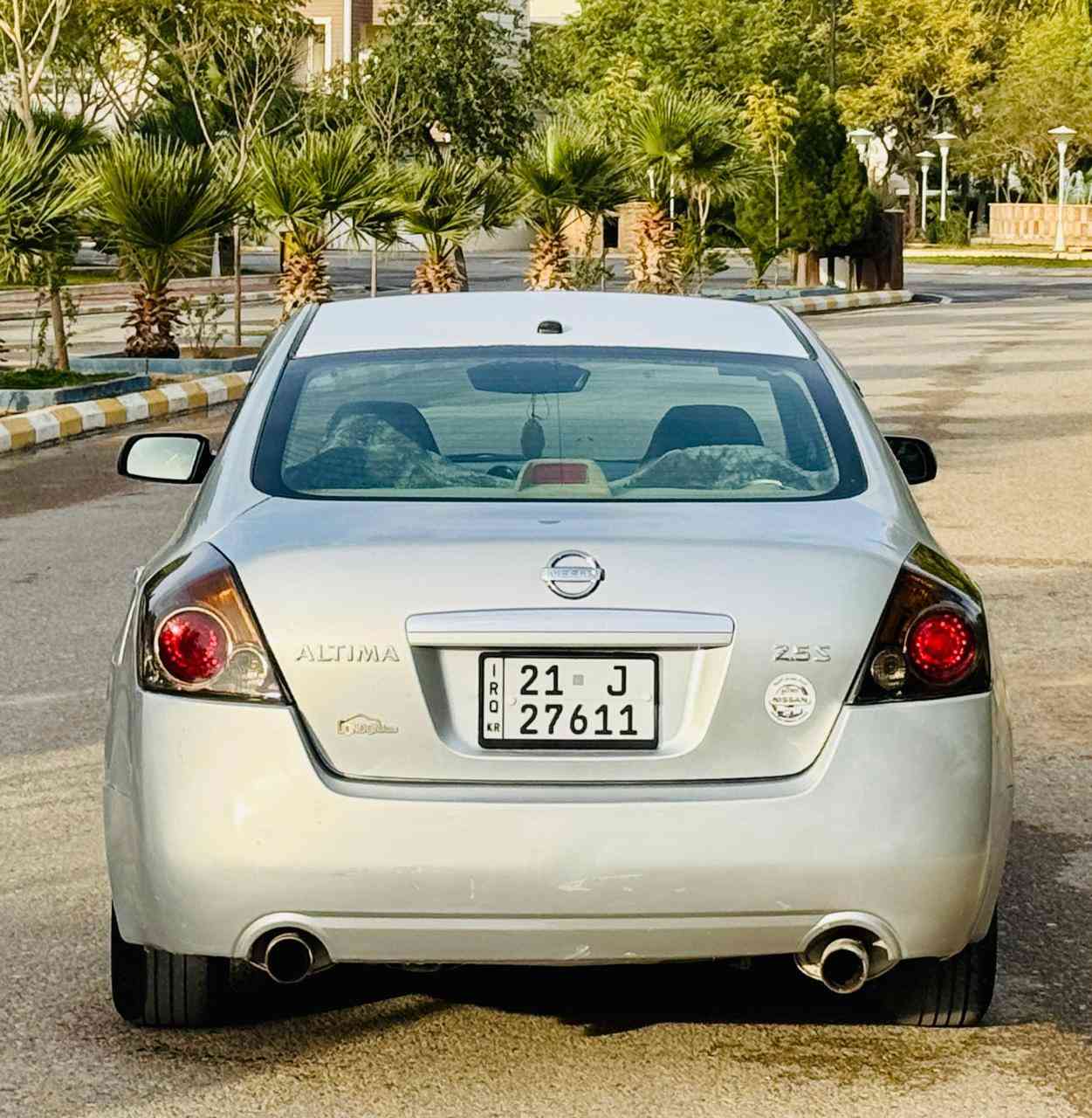 السلام عليكم 
مرخصته الادمن المحترم 
للبيع فقط ...
نيسان ألتيما خليجي ....
موديل 2008
محرك 2500.S
4سلندر المرغووب
نظام صوتي 
القير cvt.
كير جديد مشدوود الها ...
الون سلفرري ...
بصمه تشغيل 
سونار مرفق مع الصور 
جاملغ امامي تبديل بدون دواخل  وبونيد ابلاد مبدل 
بصمه ابواب 
مرايا كهربائي 
لايت زينون شمسي 
شاشه 
داخل جلد 
نظام Abs
ويل عادي ابلاد 
تبريد قطعتين 
تدفئه 
رقم سليمانيه الجديد 
سنويه لحد 2030
ابشرط تحويل 
العنوان ديالى خانقين اتصال بالخدمه 
ممتواجد على النت ....
(***********)

