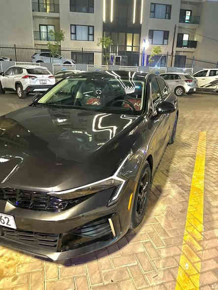 *********** 
كي 5 موديل ٢٠٢٥  وارد أمريكي ماشيه 
٩٠٠٠ كيلووو السياره زيروووو رقم بغداد انكليزي بأسمى هزه وسنويه جديده
بصمة ابواب و تشغيل وصندوق
صندوق ذكي يفتح عند الاقتراب
تشغيل عن بعد
شاشة متصله
ترحيب
لدات امامي خلفي
حساسات أمامي وخلفي
رادار امامي خلفي وجانبي وتوقف ذاتي
وقياده ذاتيه واتو هولد ومودات قياده وسايد بريك دكمه
مكينه 2500 تنفس طبيعي
فول تحكم ستيرن واوامر صوتيه وبعد مواصفات والسبير مانازل السياره جديده بمعنى الكلمه
حادثهه جاملغ وبنيد وموضح بالمنشور
َكان السياره بغداد حي الجهاد السعر 197 وبيهه مجال للشراي 
*********** بغداد
