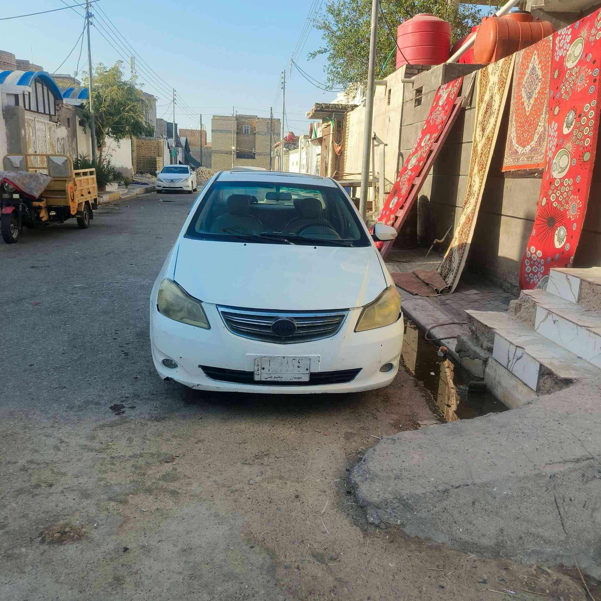 سياره بيويدي للبيع او مراوس موديل ١٣ سياره نضيفه ومكينه وكيار كورلا سياره حره رقم ميسان وراعيه هنا  بلعماره سياره ما عوزها شي جاهزه تخذا ما تذب عليه ربع          وهذا رقمي(( ***********))وسعر ٣٣
