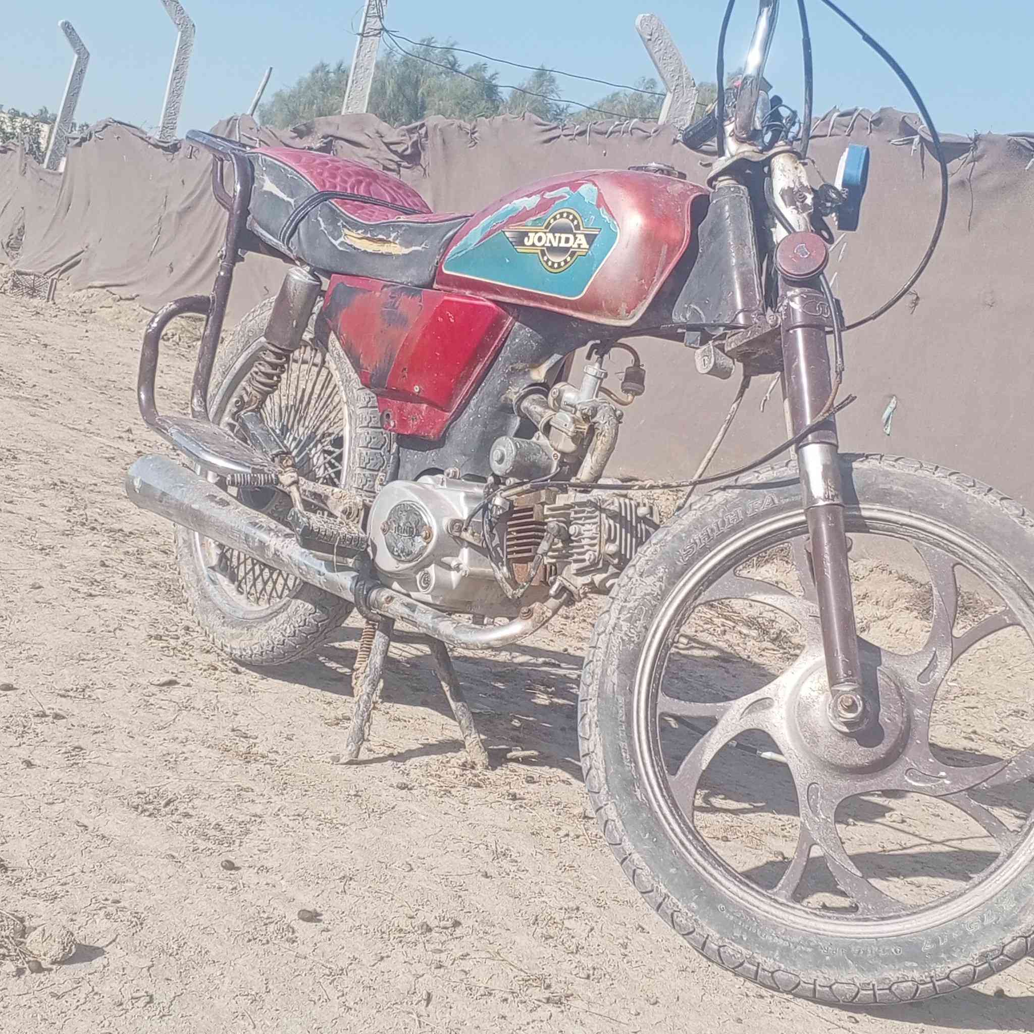 السلام عليكم دراجه للبيع كلك المكان بابل الحمزه الغربي الخميسيه
الاستفسار الاتصال على الرقم ***********
