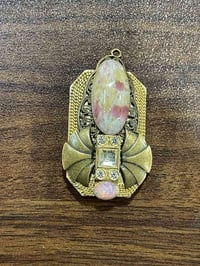 بروشات • أساور نسائية