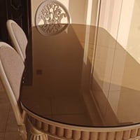 ميز طعام تركي • استعمال قليل • ٣ كراسي