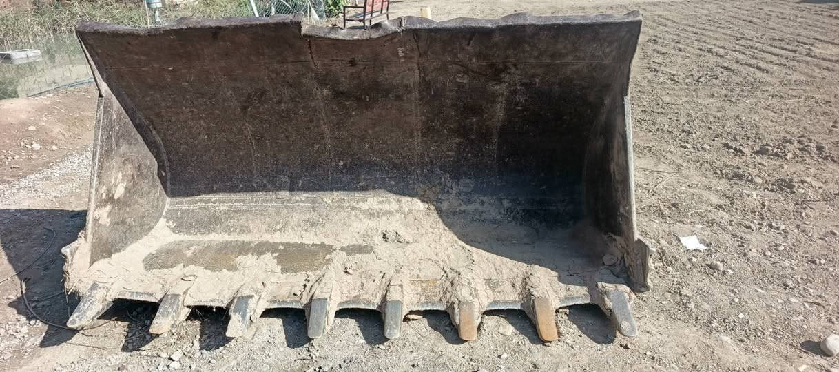 للبيع التواصل ع الرقم ***********
