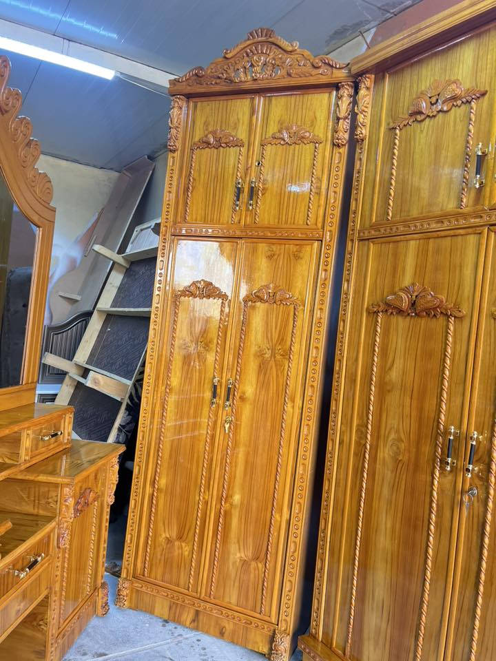 سلام عليكم غرفه صاج 5 ملم داخل وخارج استخدام شهرين نضافه ميه بلميه كل ضرر مابيهه اي استفسسار واتساب *********** موجود توصيل
