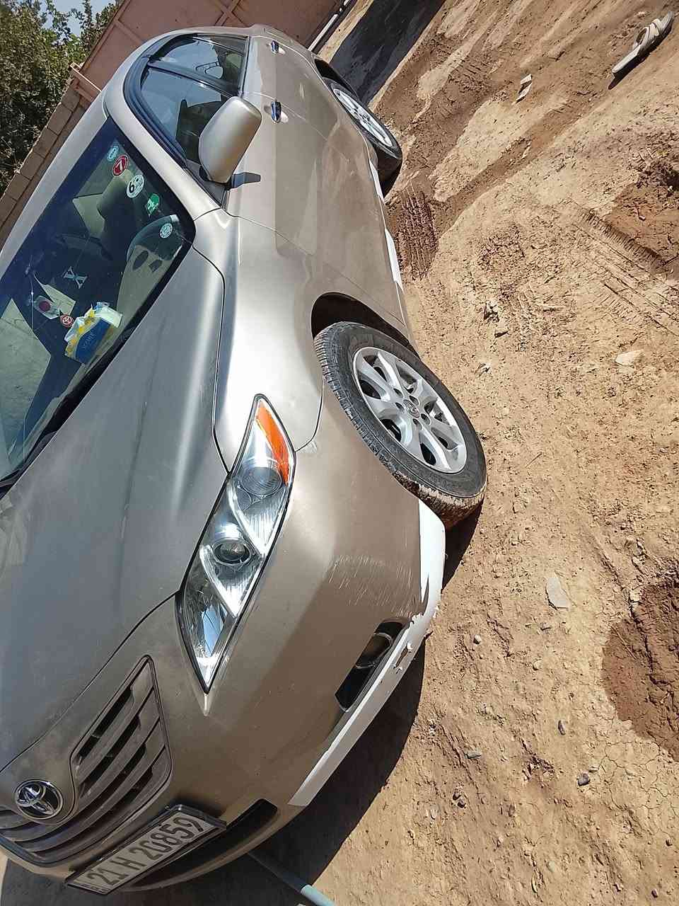 كامري للبيع 2009السعر 110
وصلت 102سياره نضيفه جدا
***********
