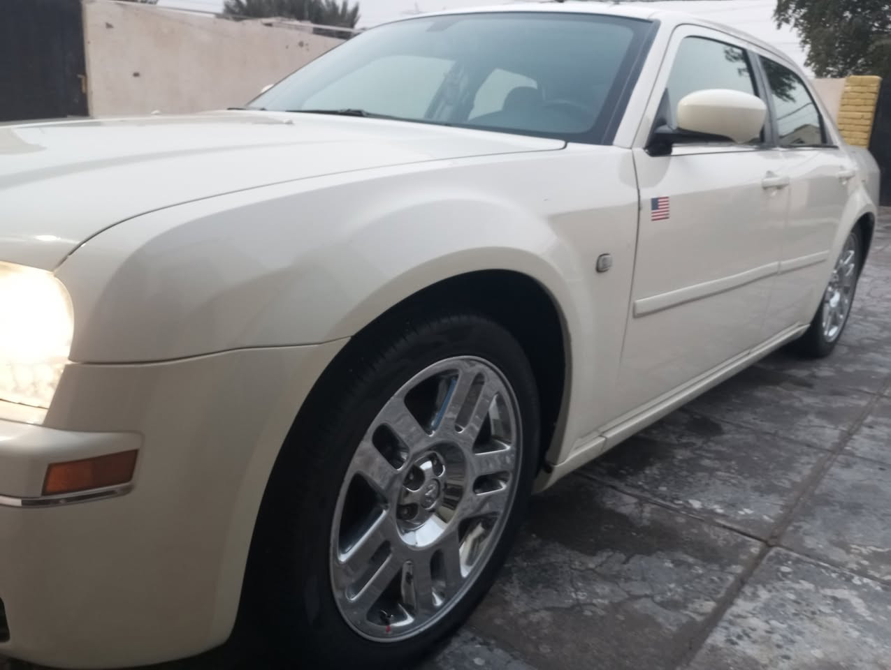 أوباما 10(ادوات) (ادوات) فول واحد على واحد ماعدا البصمه مرقم شمالي على رقم الشاصي سنويه لل٢٧ جاهزه للأخير گير مكينه كفاله.بدي من الدعاميه للدعاميه كفاله من الزلغ والشخط.الشكل التذكاري الرئاسي.مكينه 3500 ويل مكسيكي حجم 20 اكزوز رياضي محترف سياره من ايدك للشارع حداديه جديده سبير ما نازل ادامه كامله للسياره تبريد تدفئه تخم تاير . جاهزه للأخير. للبيع او للمراوس حسب القناعه فقط كوري .
 المكان النجف الأشرف. السعر 50 وبيها مجال حق الجيه لتعبني ولااتعبك ولاتسولف اهواي وتسال كلشي موضح وكلشي مفهوم شراي الله محييك موشراي اعبر المنشور وربي يرزق الجميع..
للاستفسار والاتصال. خاص مفتوح متواجد 24 ساعه .او الإتصال.*********** بي وتساب 
 اخوان الي تعجبه هوه يجي وكلشي مذكور
