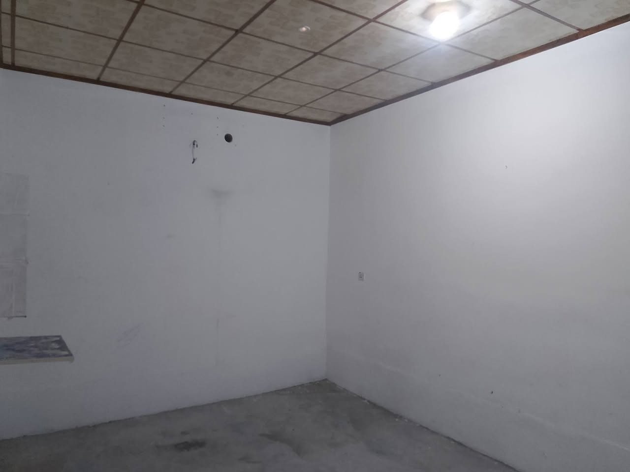 بيع سريع  توله فروش خلف معمل نسيج مساحه150متر غرفه ونص مطبخ هول خطار مشترك حمام صحيات طرمه مسجل بتطويب رقم الهاتف*********** واتساب
