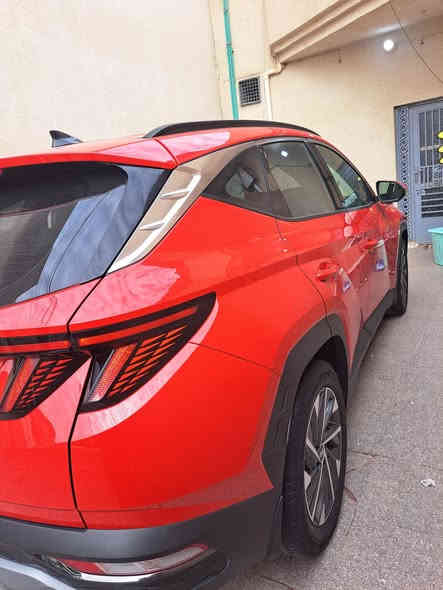 توسان 2023 خليجي بيع ومراوس يكون سعر اقل
لون احمر مميز محرك 2000 دوش 
مكفولة كفالة عامة على وضع الشركة
رقم بغداد بسمي جديد ماشية 52 الف  
المواصفات بصمه
كراسي كهرباء عدد٢
شاشة كامره
حساس امامي خلفي
شاحن لاسلكي 
تحكمات ستيرن 
شاشه ديجيتال
هند بريك بصمه 
رادار auto hold 
وضعيات قياده 
وبيها هواي مواصفات بعد السعر ٢٠٥ مجال بسيط
للاستفسار ***********
