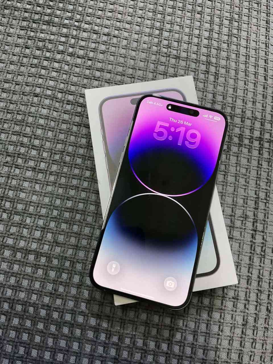 السلام عليكم
متوفر ايفون 14 برو ماكس 
ذاكرة 512
تك سيم كارت 
عربي شرق اوسط 
بطارية 96 دورات 400 جهاز جدا نضيف استعمال قليل مكفول 
كارتون مطابق 
للمراوس مع 15 او 16 ذاكرة اقل اي شي عندك نزل 
*********** مكان نجف
