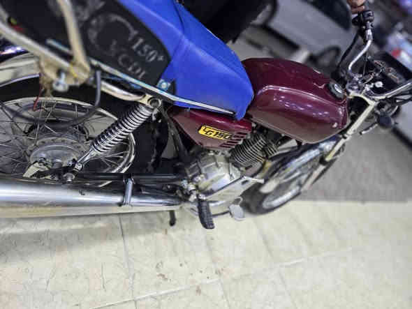 للبيع متور سافين خمسة مرش شغال كامل 
بدو شوية تزبيط موديل 2019
بسعر البلاش 250 الف وفي مجال
للتواصل *********** وفي واتس
