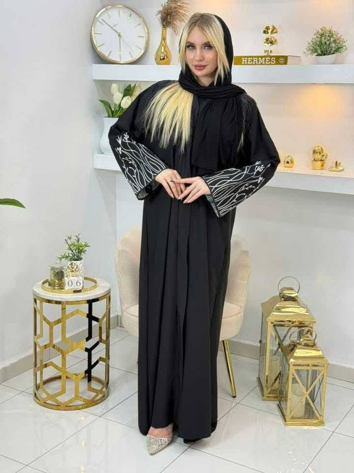 سلام عليكم لبنات ✨ 
مودال هذا راه متوفر 
جملة 310 الف ✅
ديطاي 450 الف ✅


**إذا كنت صاحب هذا الإعلان وتريد حذفه لأي سبب، رجاءا أرسل رسالة إلى الدعم الفني**