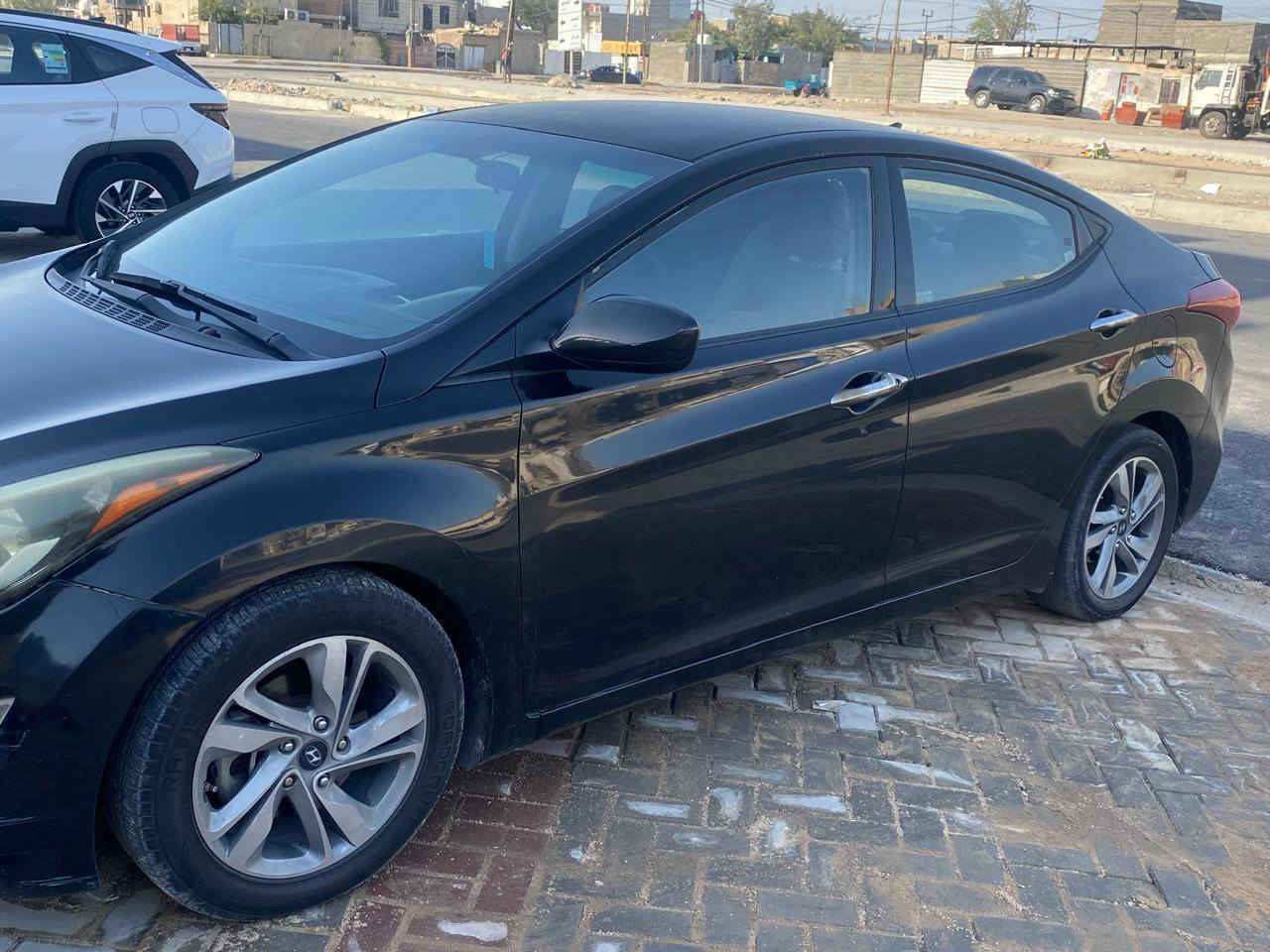 السلام عليكم النترا للبيع موديل 2016 وارد أمريكي مكفوله كفاله عامه السياره نص فول مكينه كير خير من الله رقم اربيل ماشيه 100الف العنوان بغداد للاستفسار ***********
