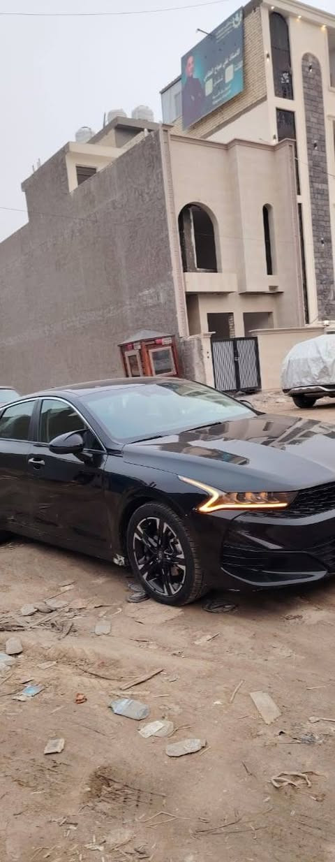 اسلام عليكم سياره للبيع ماعرف تفاصيلها مكلف بنشر اتصل ع صاحب رقم وفتهم منه ***********
