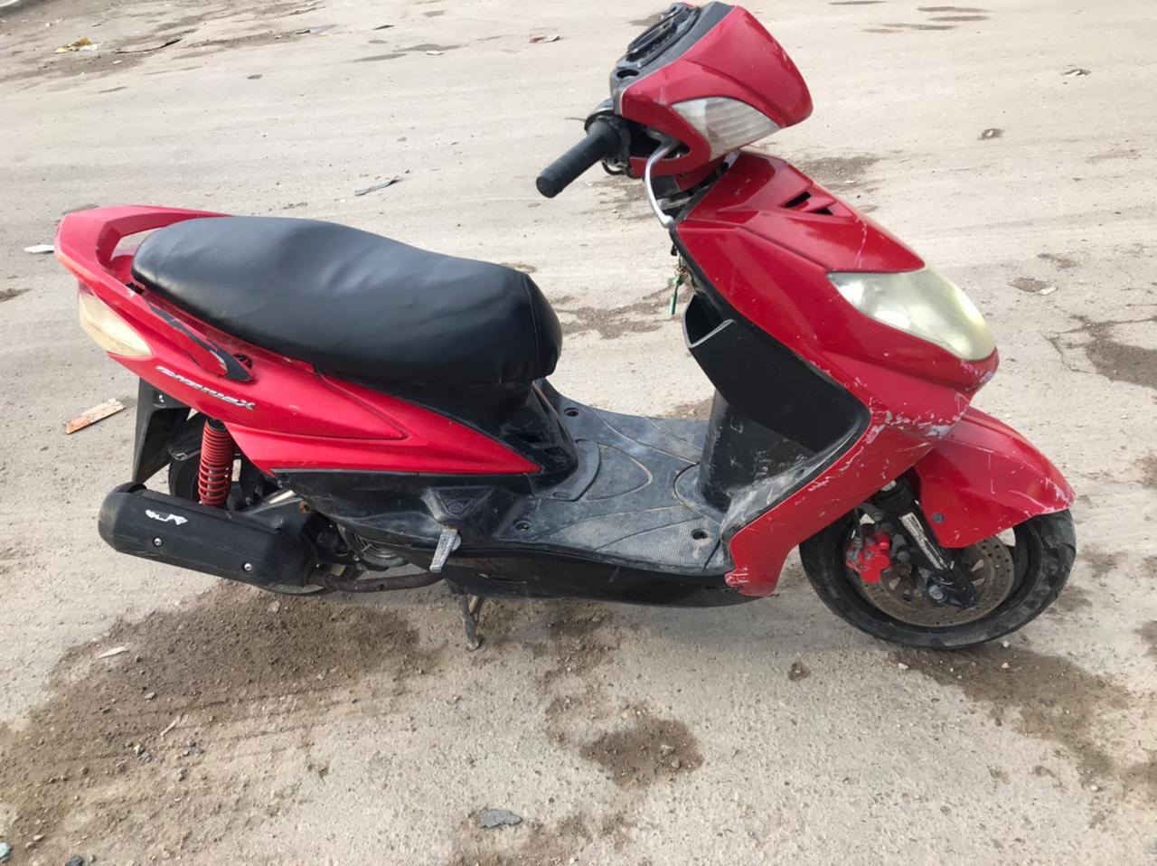 السلام عليكم شباب دراجه سكنس فحل نوزل ياباني دراجه مكفوله كلهه شغاله ما بيه اي نقص مكينه مكفوله دراجه بلاديه بس كفراته شوفت عينك مشخطه شويه ((جيب فيتر وتعال افحص مكينه ما مفتوحه))
سعر 500وبيه مجال💸
مكاني بغداد العبيدي 
مكلف بل نشر 
رقم ***********
