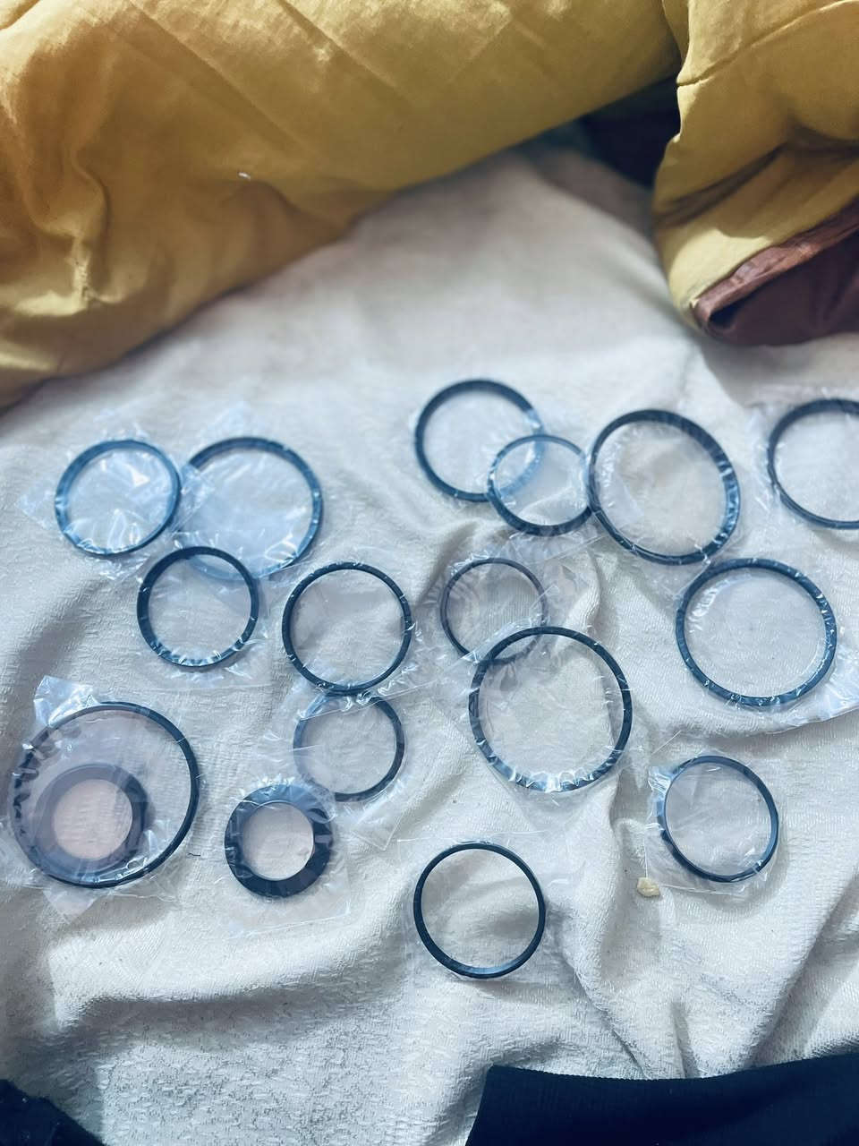 عندي هذني مال عدسه كل الاحجام
الي يفيدنه خل يراسلني واتساب واني خادم ***********
