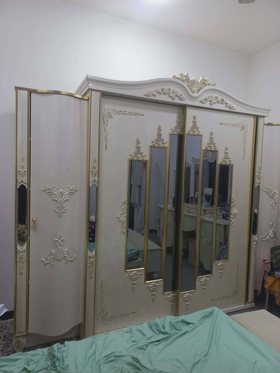 السلام عليكم غرفة مستخدمة نضيفة تركية شركة صوفيا خشب ثقيل صبغ حراري ضد الشخط بدون اي ضرر ماخذيها ب3 وربع
موجود بيها الوصل
رايديها ب1ونص
 تفاصيل اكثر خاص 
العنوان ديالى بعقوبة خلف السينما


**إذا كنت صاحب هذا الإعلان وتريد حذفه لأي سبب، رجاءا أرسل رسالة إلى الدعم الفني**