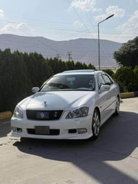 شاهینە • ٢٠٠٥ • جلد وهيتر