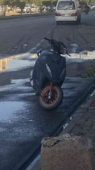 سلام عليكم دراجة ماكس عدلة قبل شهر من جفتت 55 الدراجة هاون كلجات fcs صالنصة ستيل صجمية الدراجة تخبل وكل غراضها جديد جانت مال لعب شاصي برتقالي 
جبتلها كفرات و زنون وكلها شغله  تعتبر تعمير بس راجز تعبان ويرادلها شخاطة  جديد سعرها 400 الف جماعت 350 لحد يراسل مكاني بغداد كراده ***********
