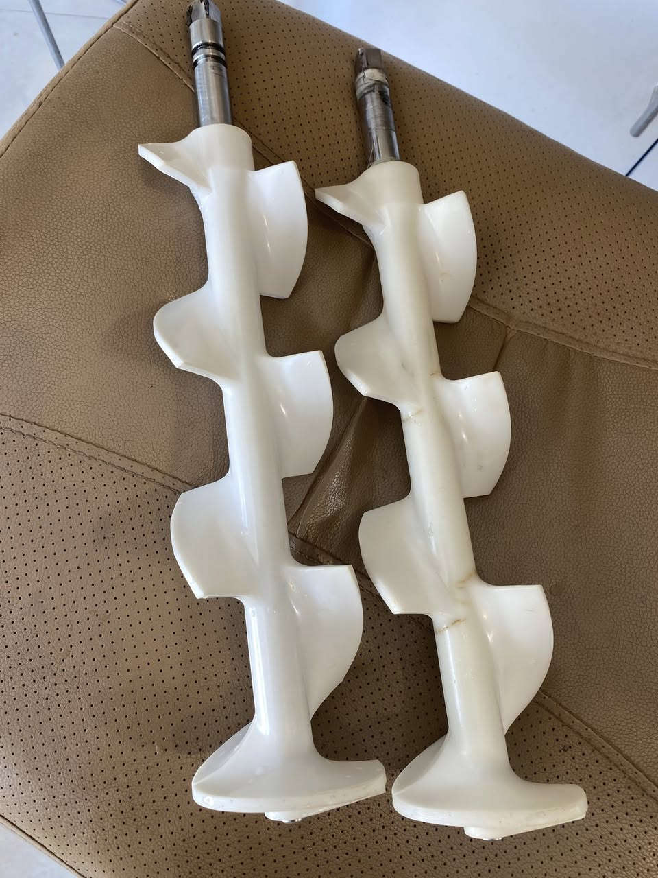 مكينة أوشن باور وبسترة للبيع نظيفات كلش واستخدام قليل  السعر 13 مكاني الديوانية ***********
