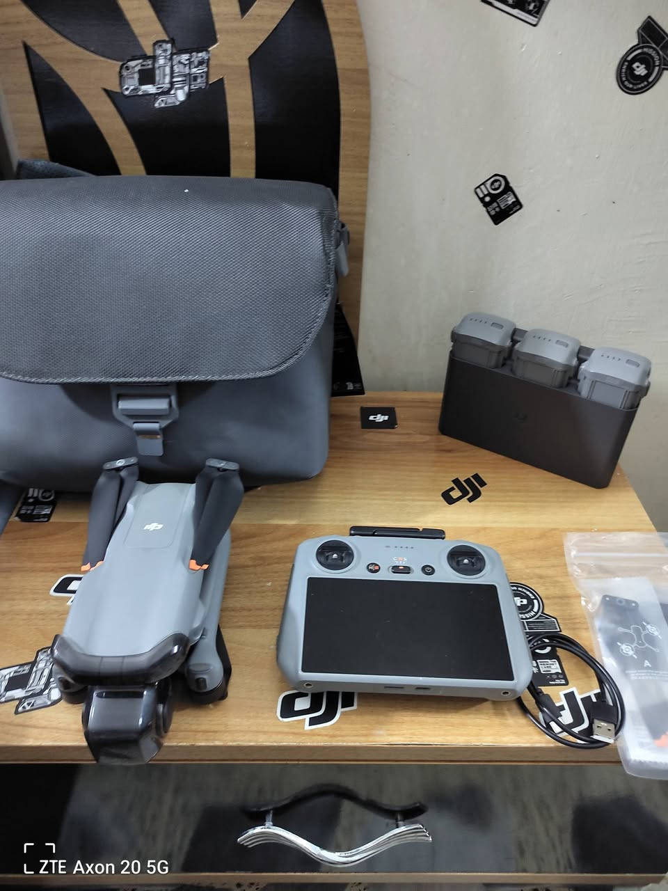 السلام عليكم
dji. AIR.  3. .  
اير ثري  مستعمل كلش قللليل 
نضافه 100/100
كومبو 
كامل ملحقات 
السعر مليون و750
مكان بغداد الاعضميه 
***********
بيع مراوس
